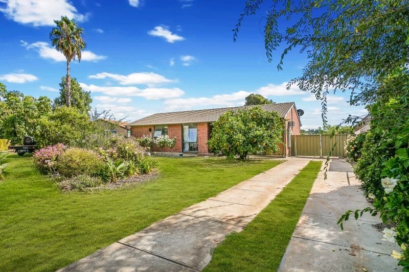 11 Valetta Court, Parafield Gardens SA 5107, Parafield Gardens - Thumbnail 2