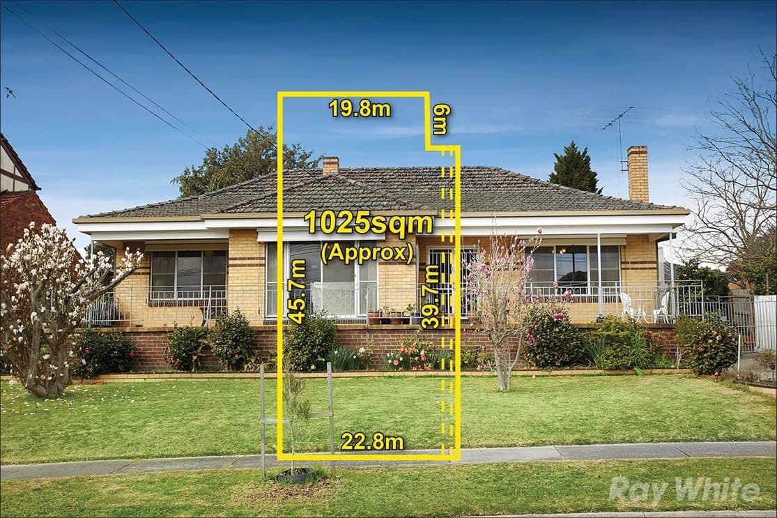 18 Gloucester Street, Mount Waverley VIC 3149, Mount Waverley - Image 1