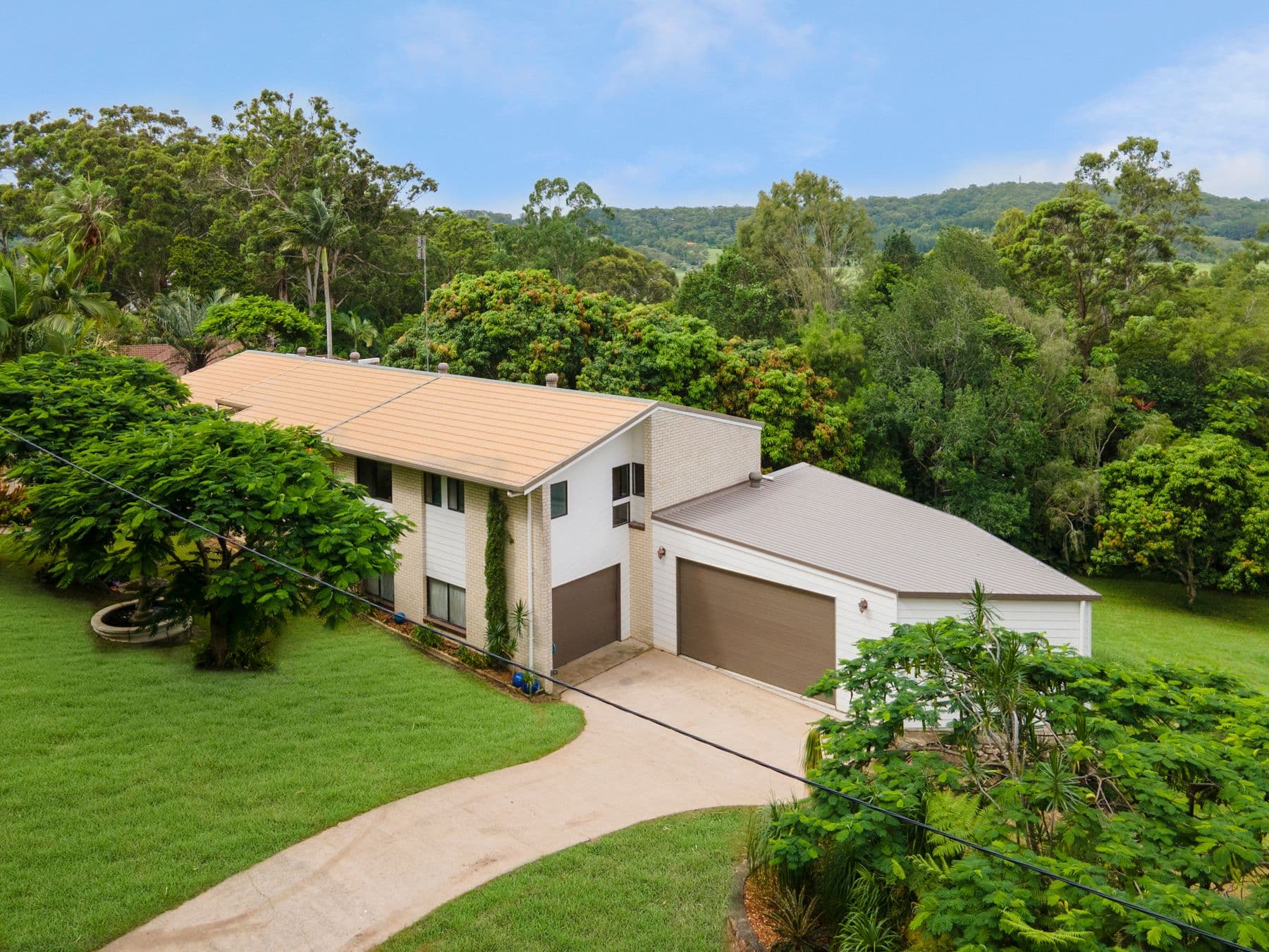 7 Woodchester Close, Rosemount QLD 4560, Rosemount - Thumbnail 2