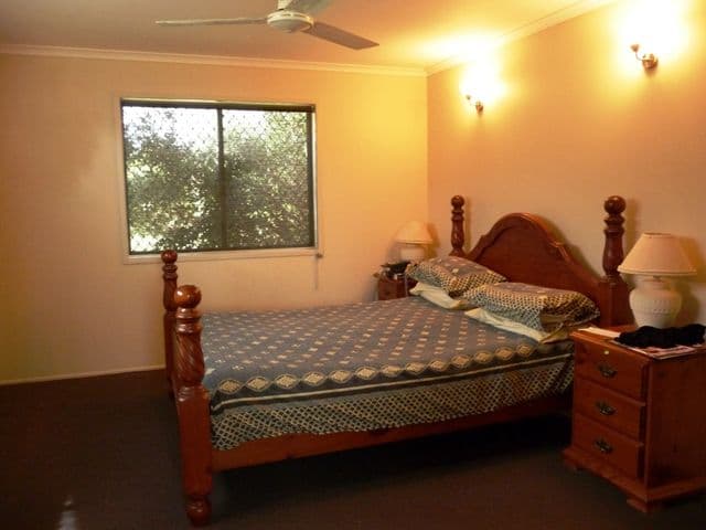 12 Bronte Street, WEST MACKAY QLD 4740, West Mackay - Thumbnail 3