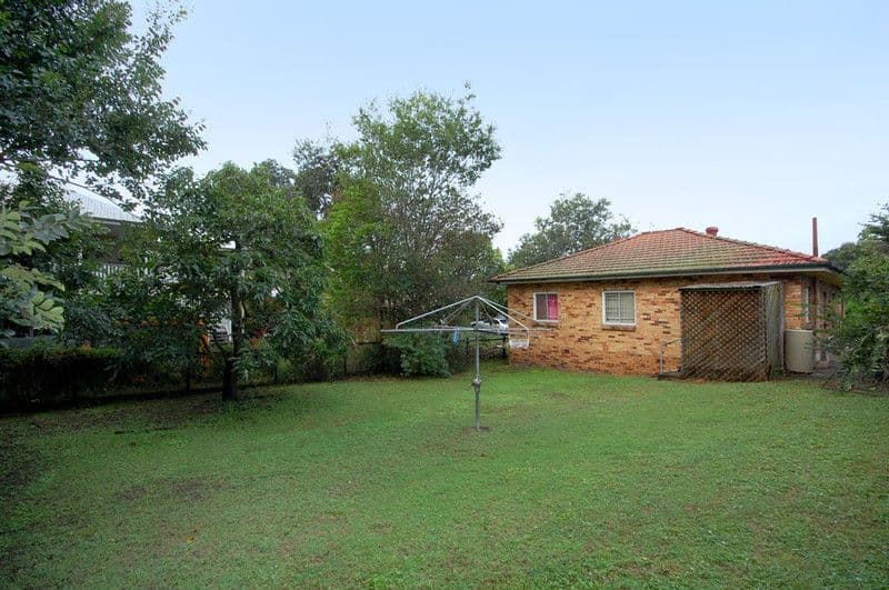 54 Dawson, WOOLOOWIN QLD 4030, Wooloowin - Thumbnail 2