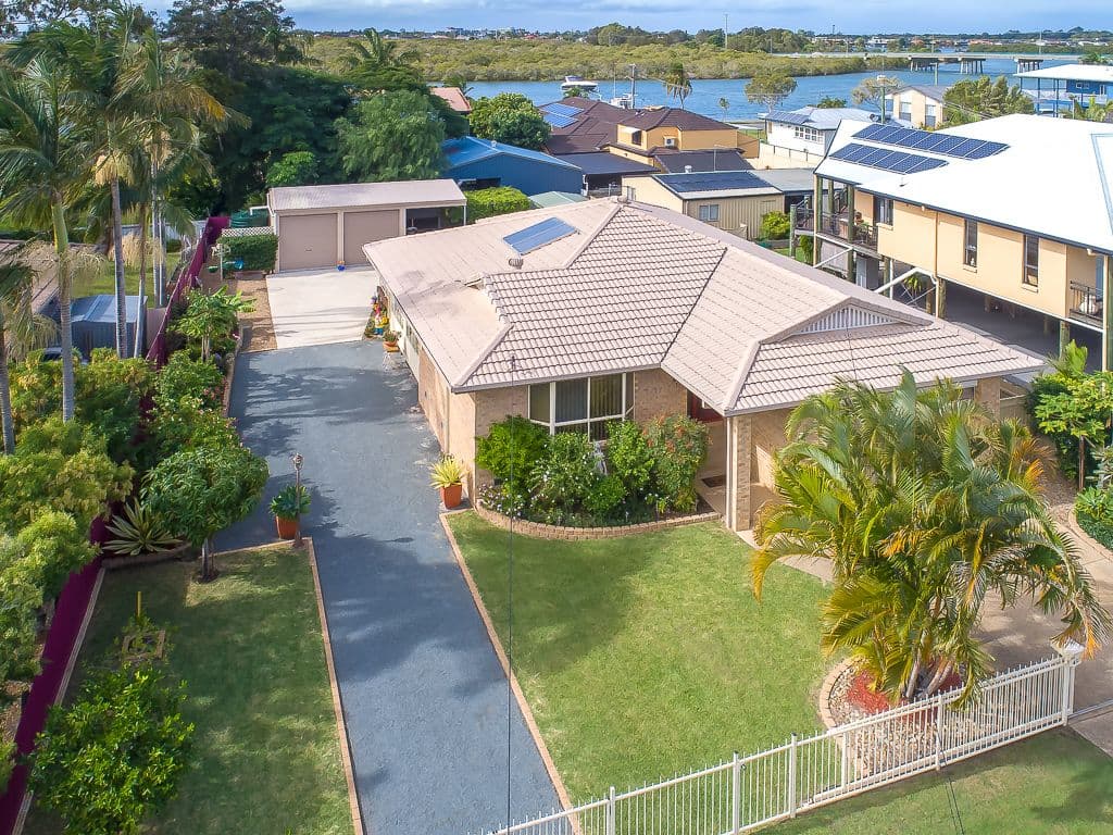49 Coombe Avenue, Hope Island QLD 4212, Hope Island - Thumbnail 3