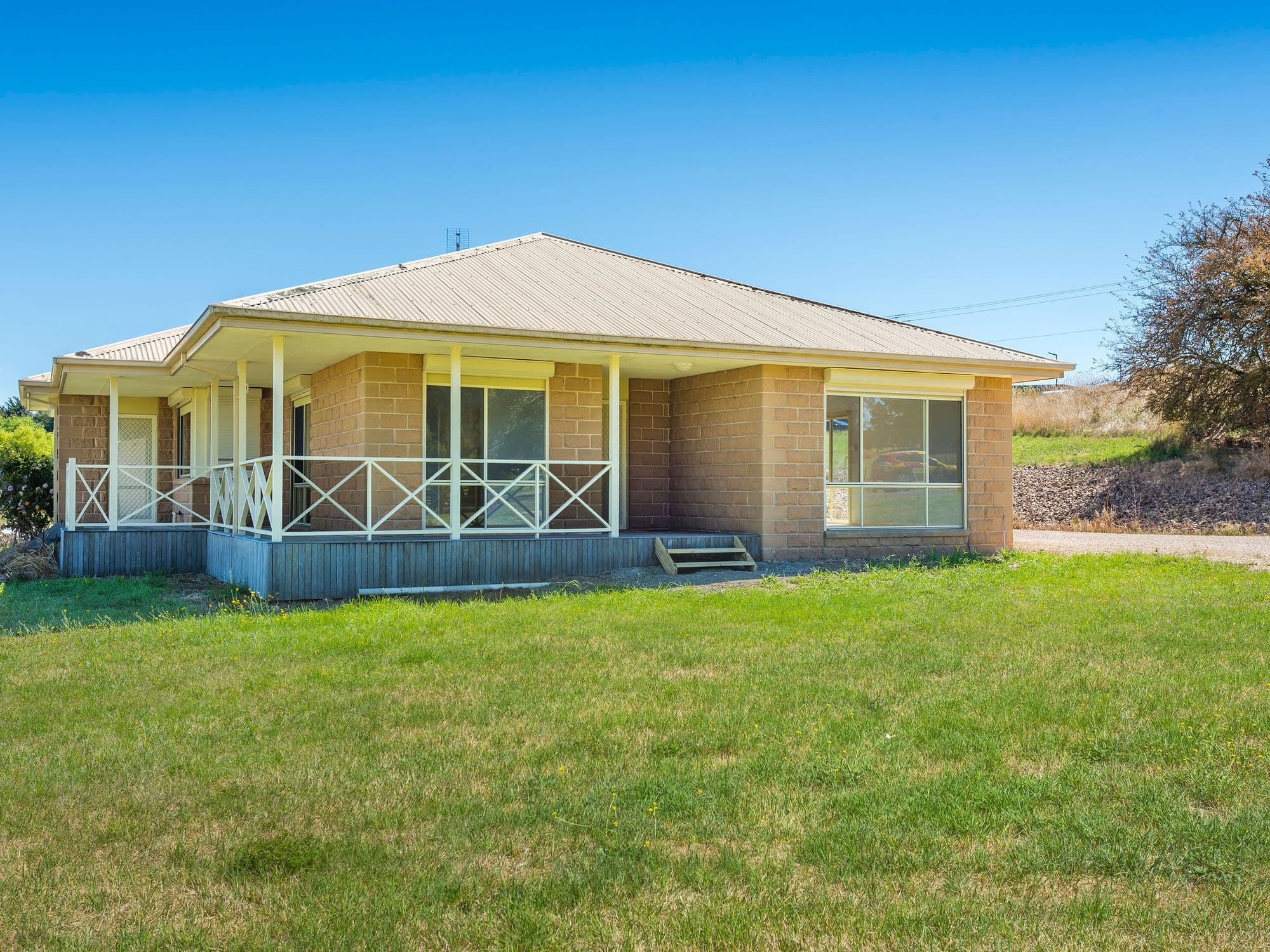 1 Andrews Drive, Kyneton VIC 3444, Kyneton - Thumbnail 2