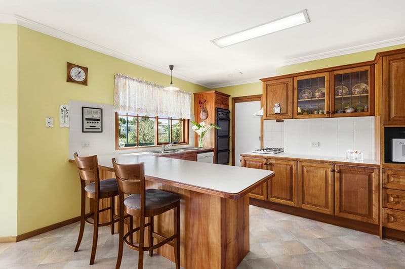 6 Diamond Court, DONCASTER EAST VIC 3109, Doncaster East - Thumbnail 3