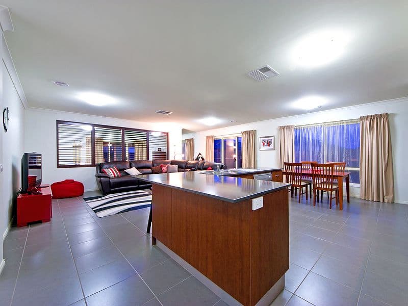 11 Zelkova Court, TARNEIT VIC 3029, Tarneit - Thumbnail 3