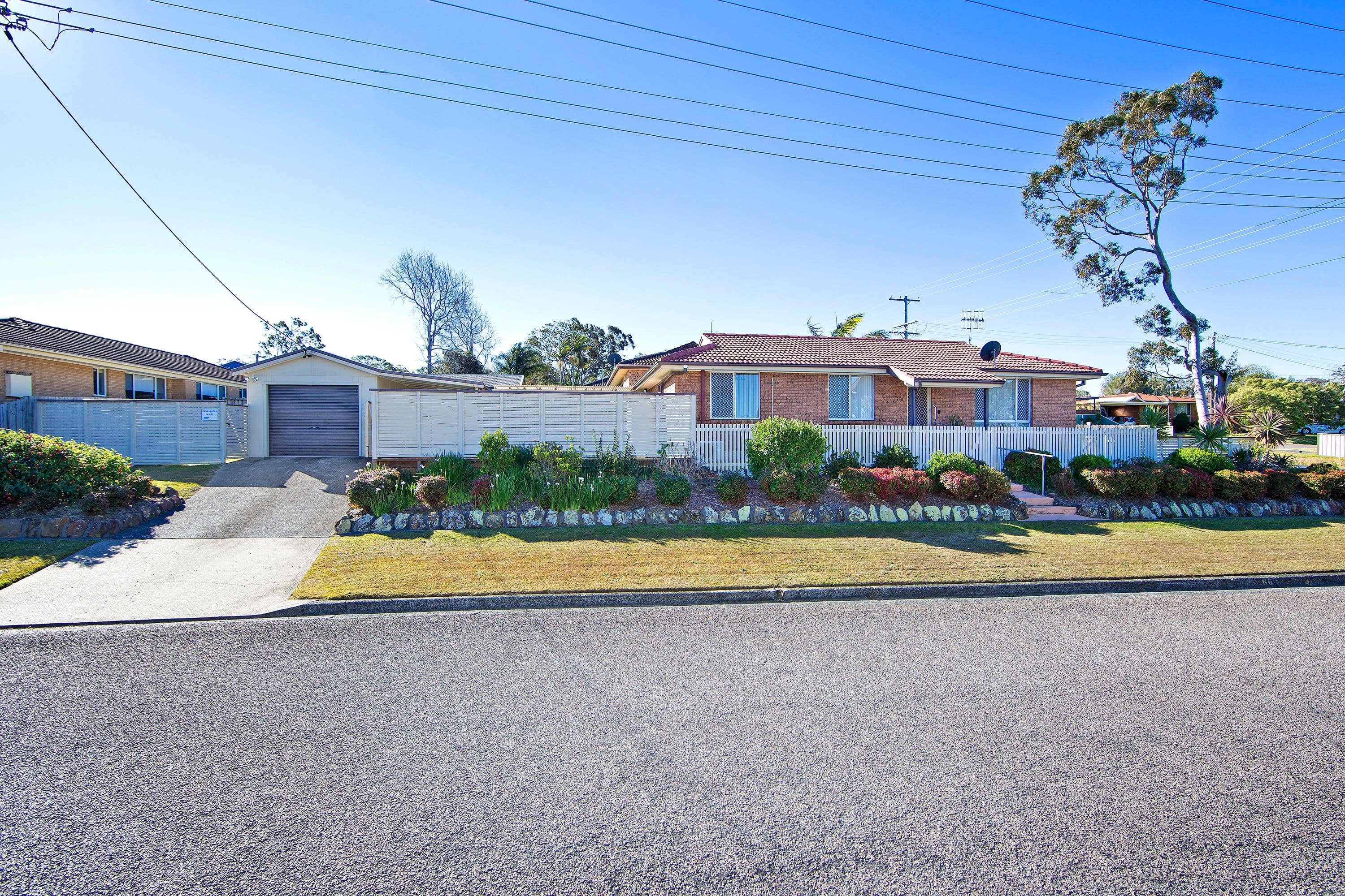 1 Walu Avenue, Budgewoi - Image 1
