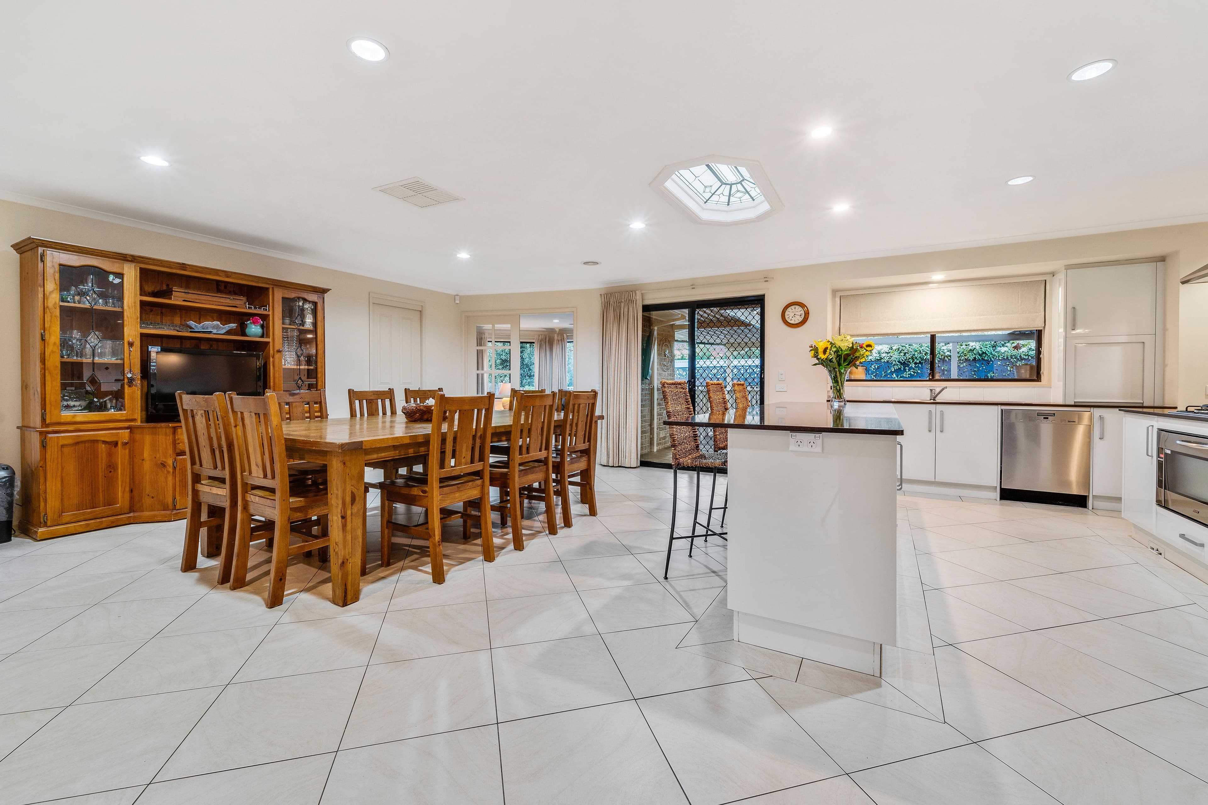 8 Bega Place, Narrabundah ACT 2604, Narrabundah - Thumbnail 6