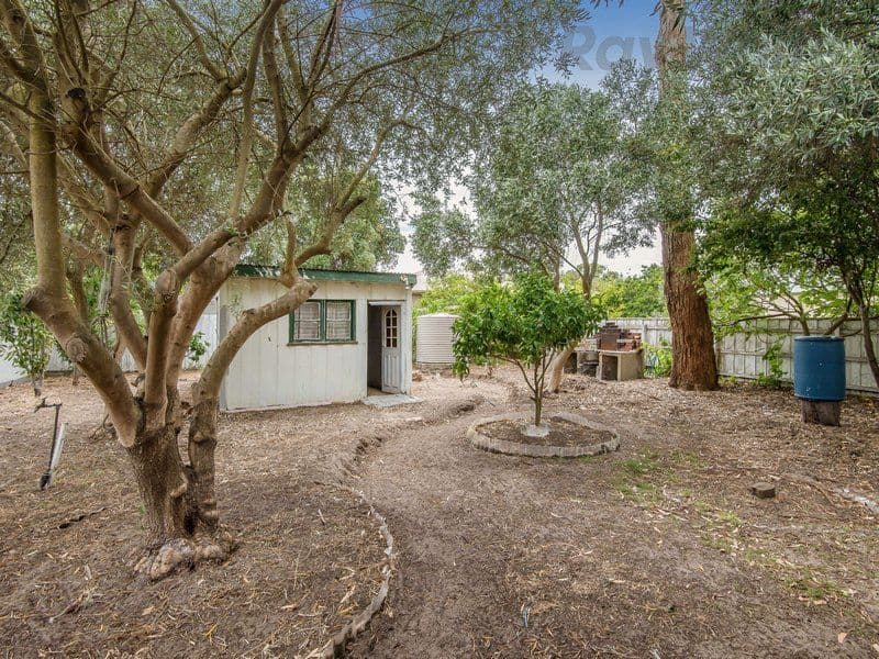 24 John Street, Tootgarook VIC 3941, Tootgarook - Thumbnail 2