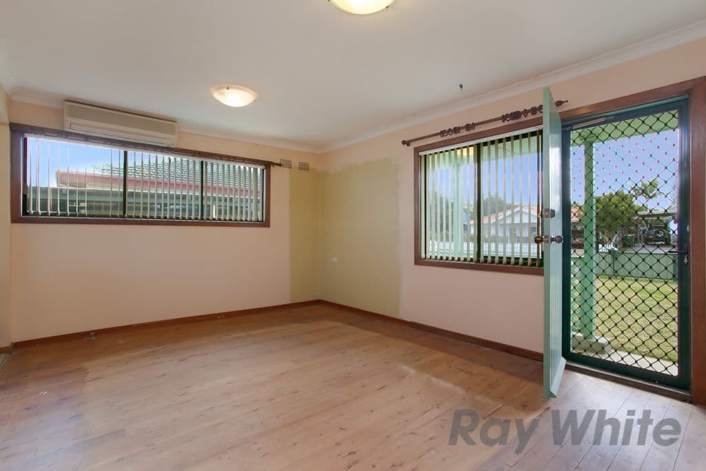 16 Cassia Crescent, GATESHEAD NSW 2290, Gateshead - Thumbnail 2