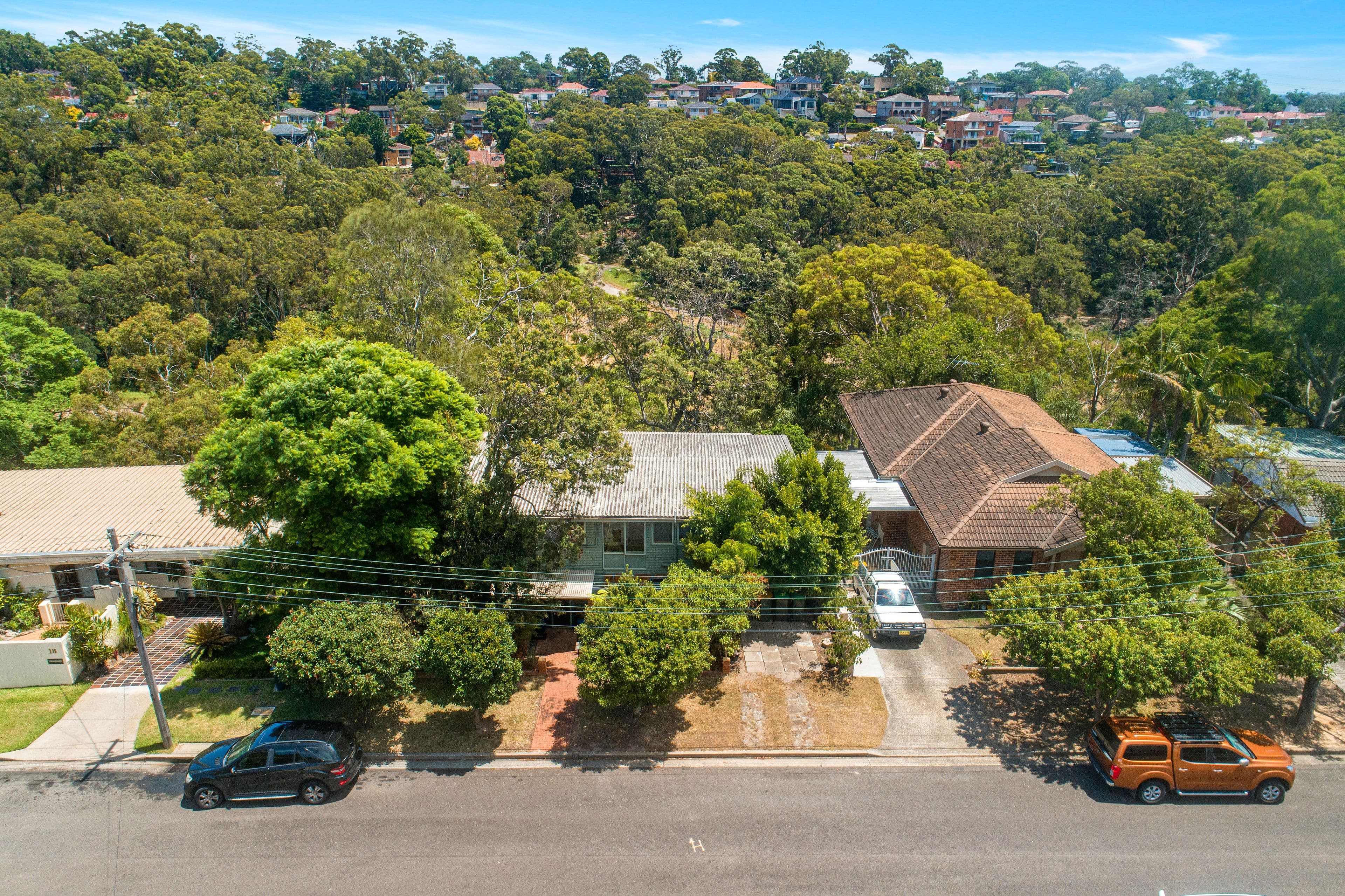 16 Cliff Avenue, Peakhurst Heights NSW 2210, Peakhurst Heights - Thumbnail 2
