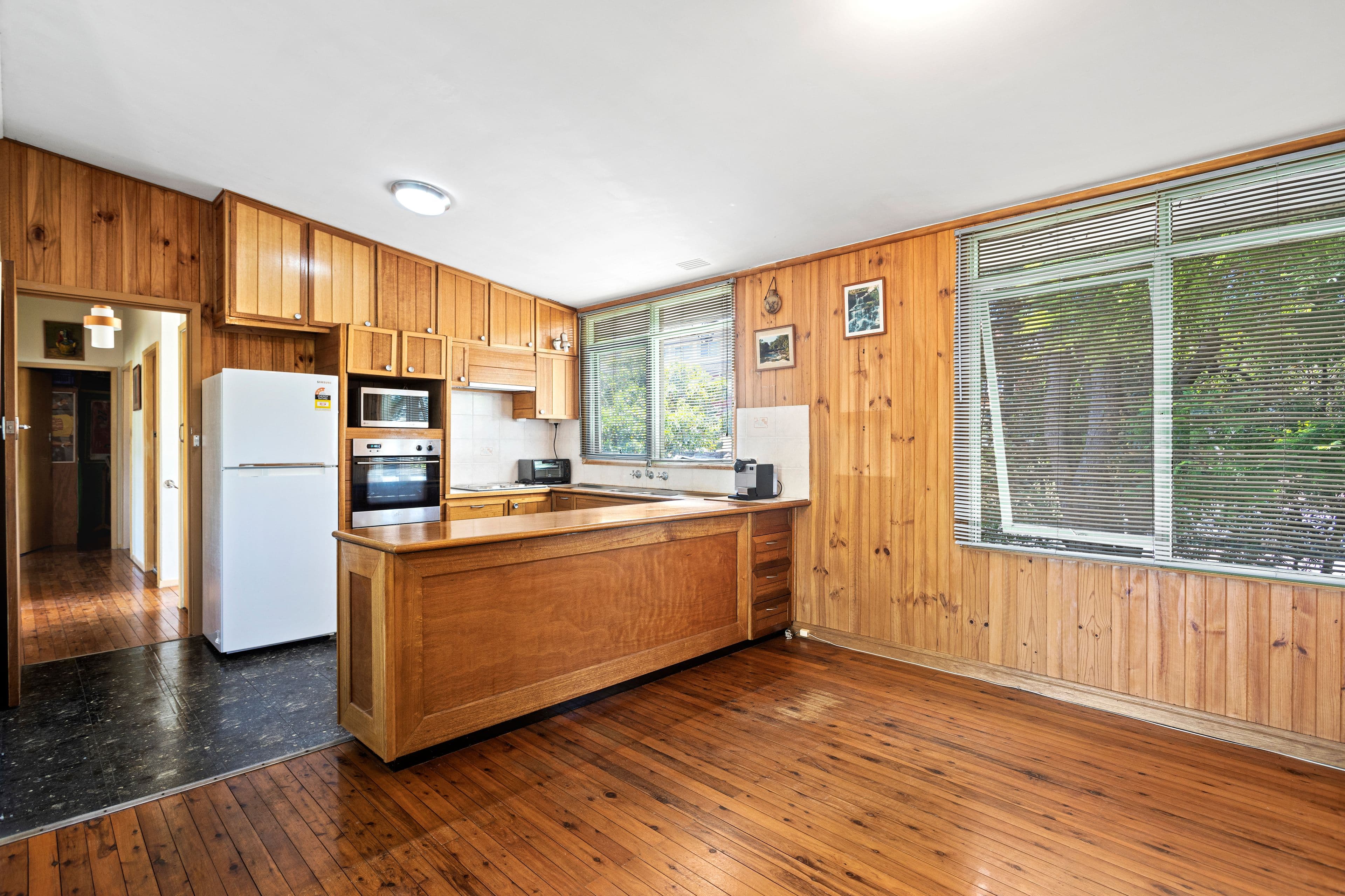 16 Cliff Avenue, Peakhurst Heights NSW 2210, Peakhurst Heights - Thumbnail 6