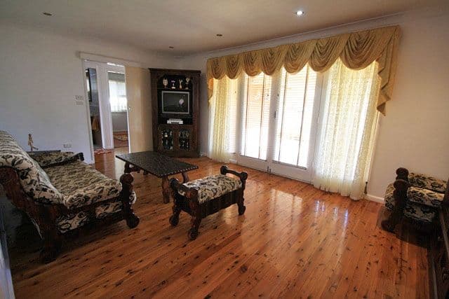15 Wattle Avenue, Macquarie Fields NSW 2564, Macquarie Fields - Thumbnail 2