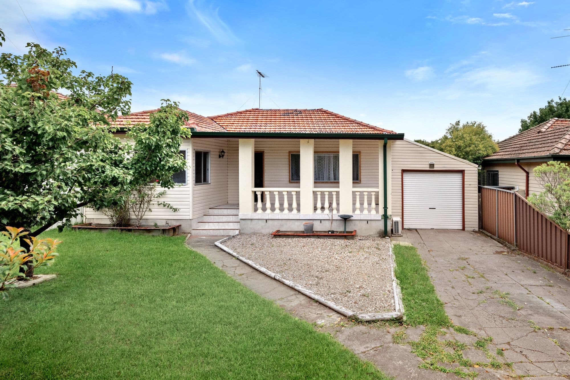 31 & 31A Hoddle Avenue, Bradbury NSW 2560, Bradbury - Image 1