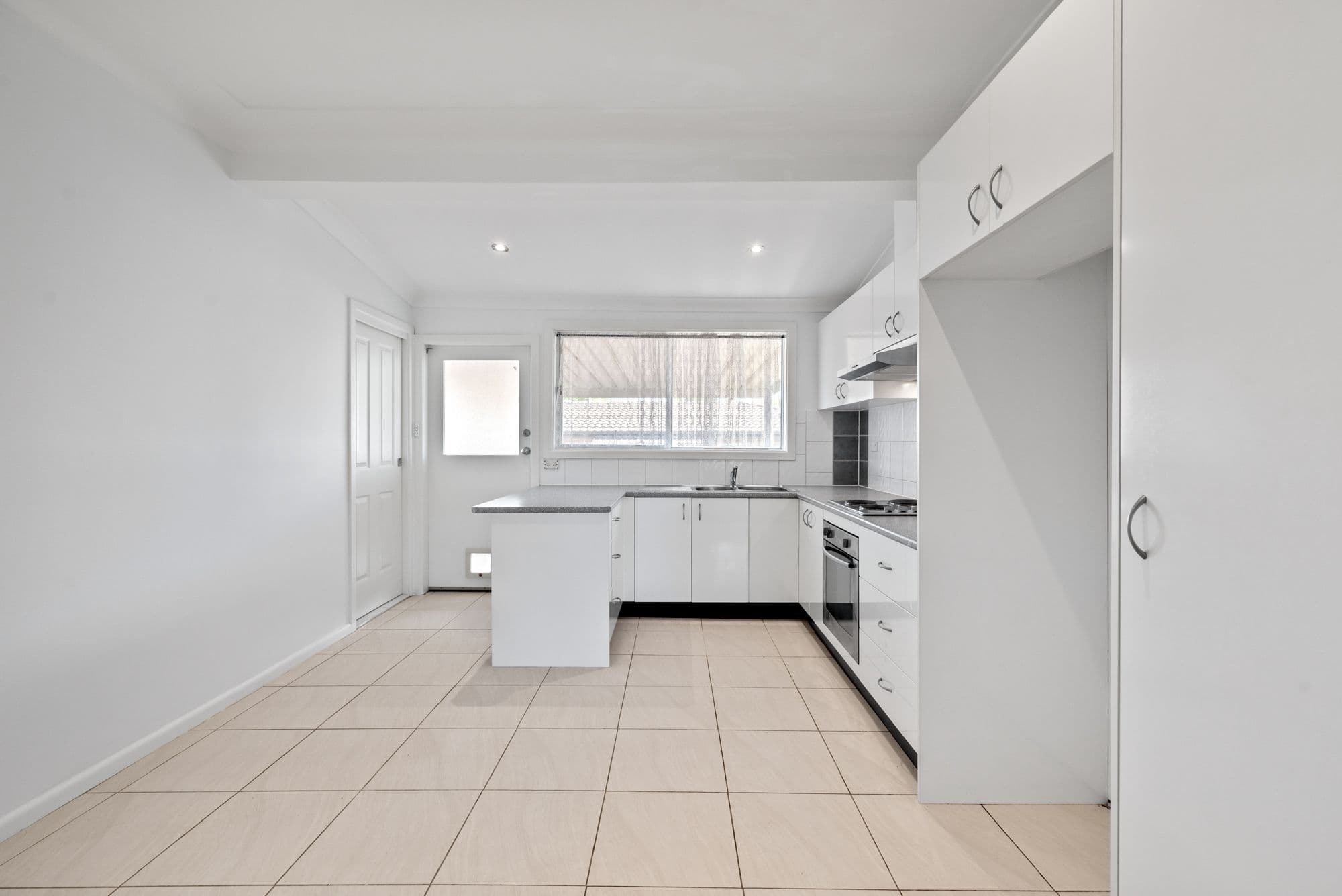 31 & 31A Hoddle Avenue, Bradbury NSW 2560, Bradbury - Thumbnail 3