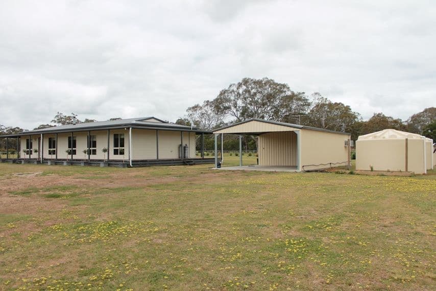 32 Willis Street, Cavendish VIC 3314, Cavendish - Thumbnail 2