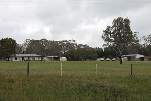 32 Willis Street, Cavendish VIC 3314, Cavendish - Thumbnail 6