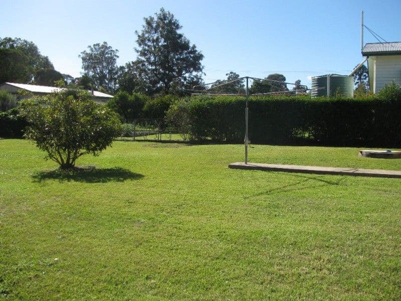42 Charles Street, CROWS NEST QLD 4355, Crows Nest - Thumbnail 2