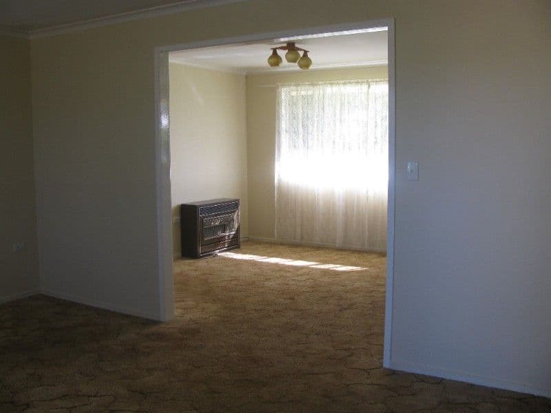 42 Charles Street, CROWS NEST QLD 4355, Crows Nest - Thumbnail 8