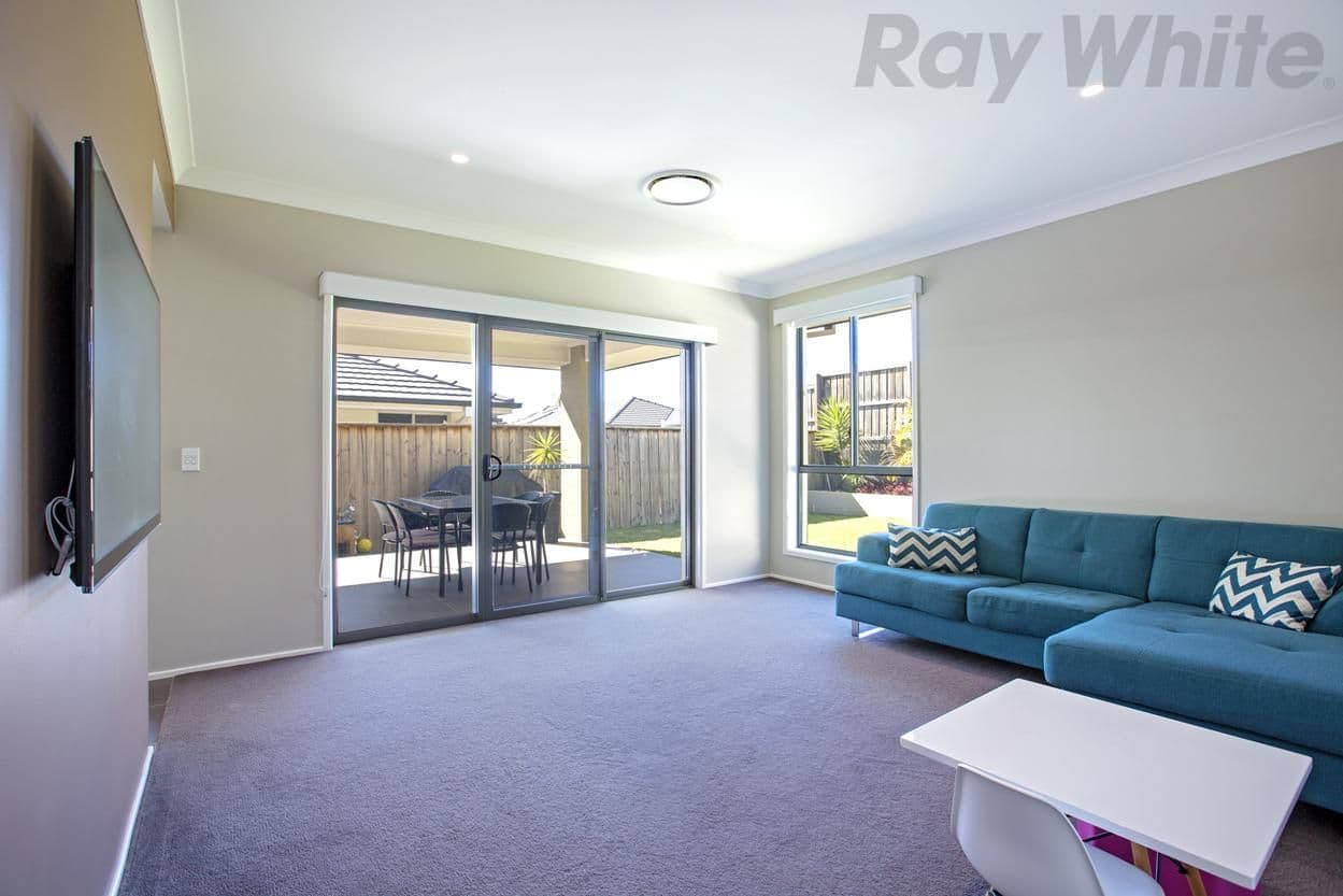 8 Ivor Avenue, Middleton Grange - Thumbnail 4