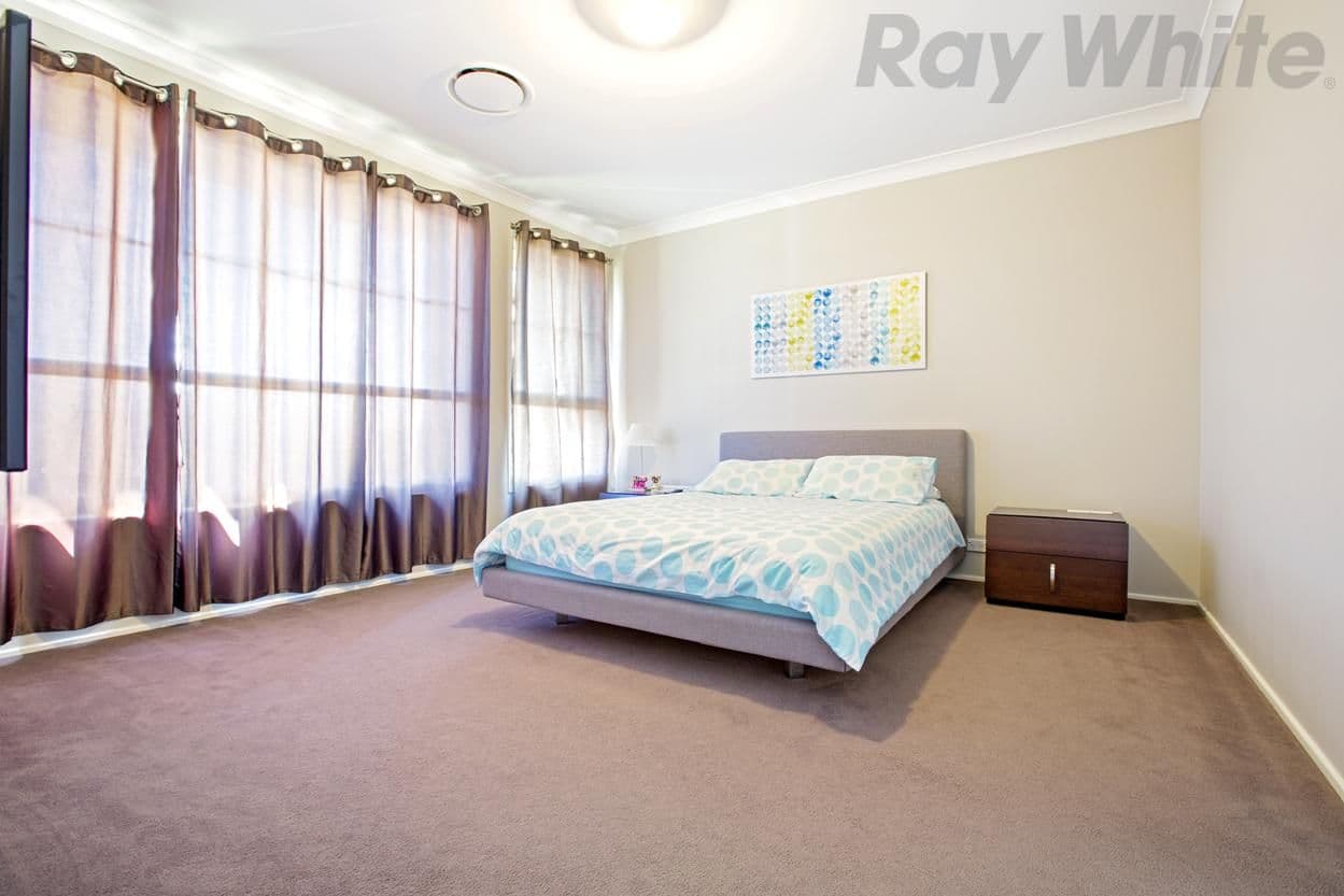 8 Ivor Avenue, Middleton Grange - Thumbnail 6