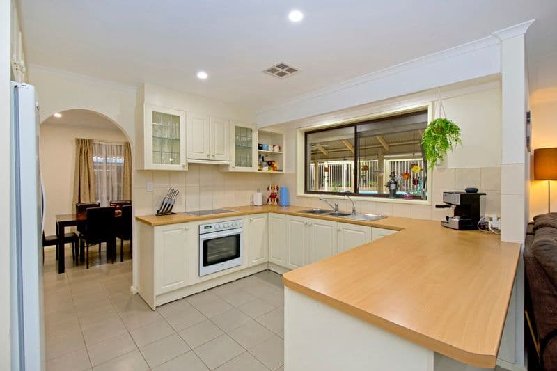5 Karinga Avenue, Craigmore SA 5114, Craigmore - Thumbnail 6