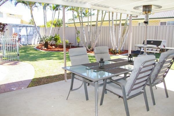 19 Linthaven Drive, ROTHWELL QLD 4022, Rothwell - Thumbnail 4