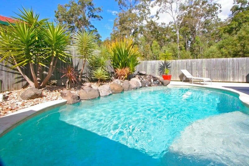 15 Sandwell Crescent, KIPPA-RING QLD 4021, Kippa-Ring - Thumbnail 2