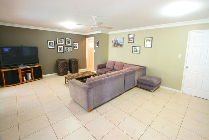 15 Sandwell Crescent, KIPPA-RING QLD 4021, Kippa-Ring - Thumbnail 3