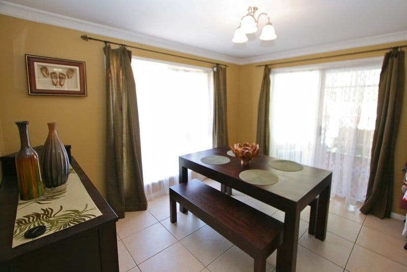15 Sandwell Crescent, KIPPA-RING QLD 4021, Kippa-Ring - Thumbnail 6