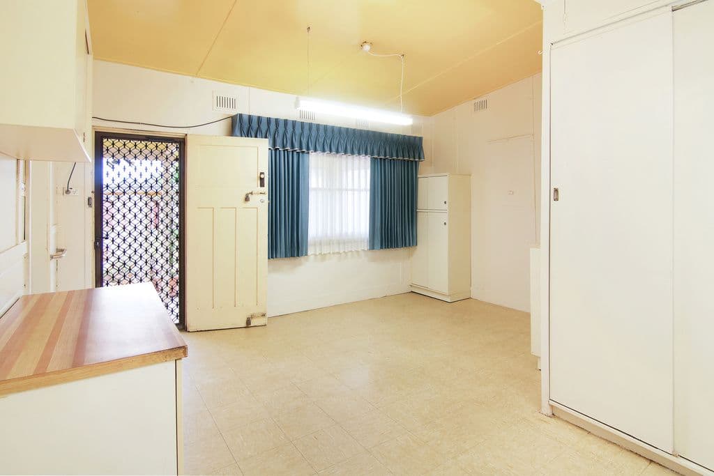 9 Phillips Street, Auburn - Thumbnail 8