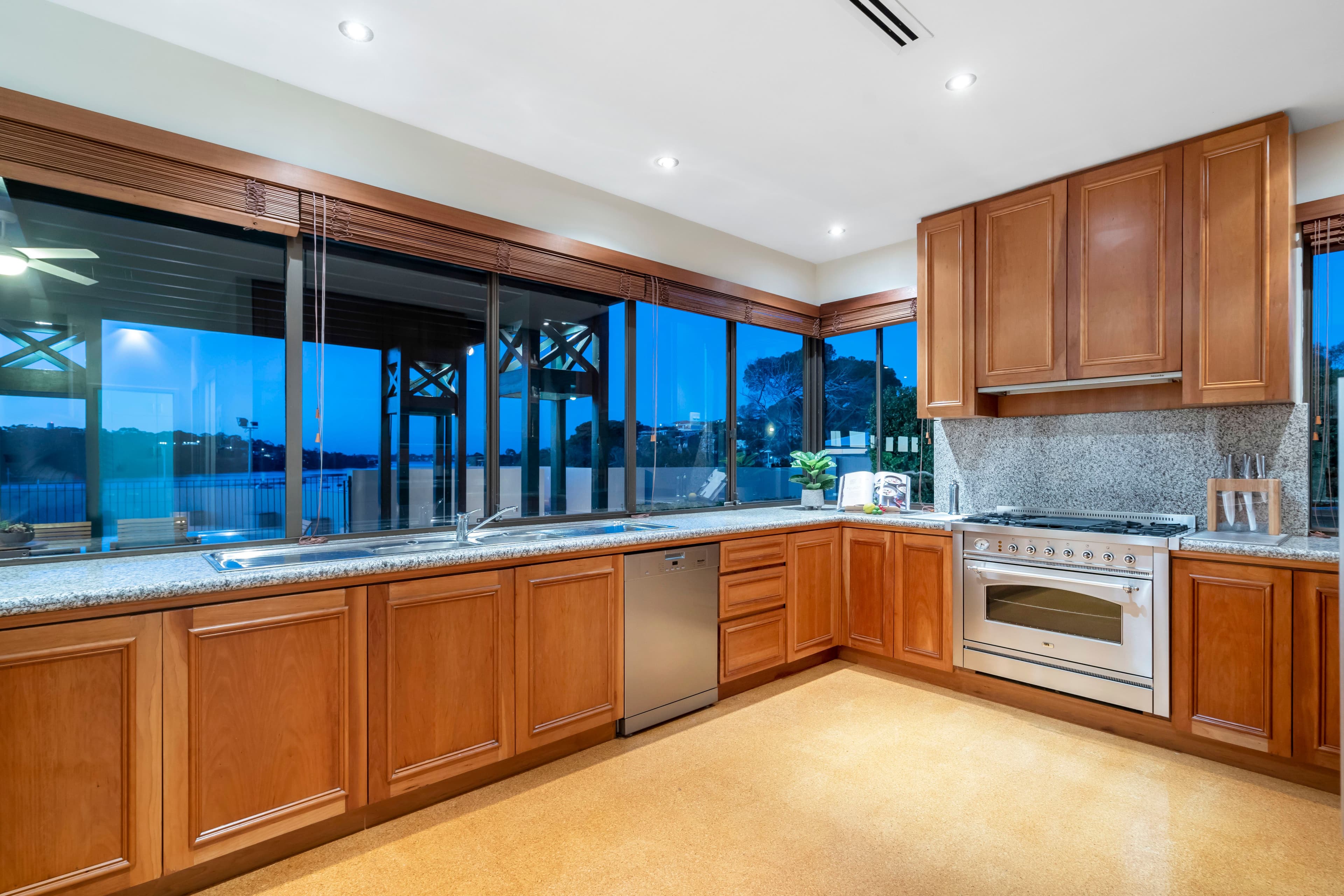 5 Angove Lane, Bicton WA 6157, Bicton - Thumbnail 4