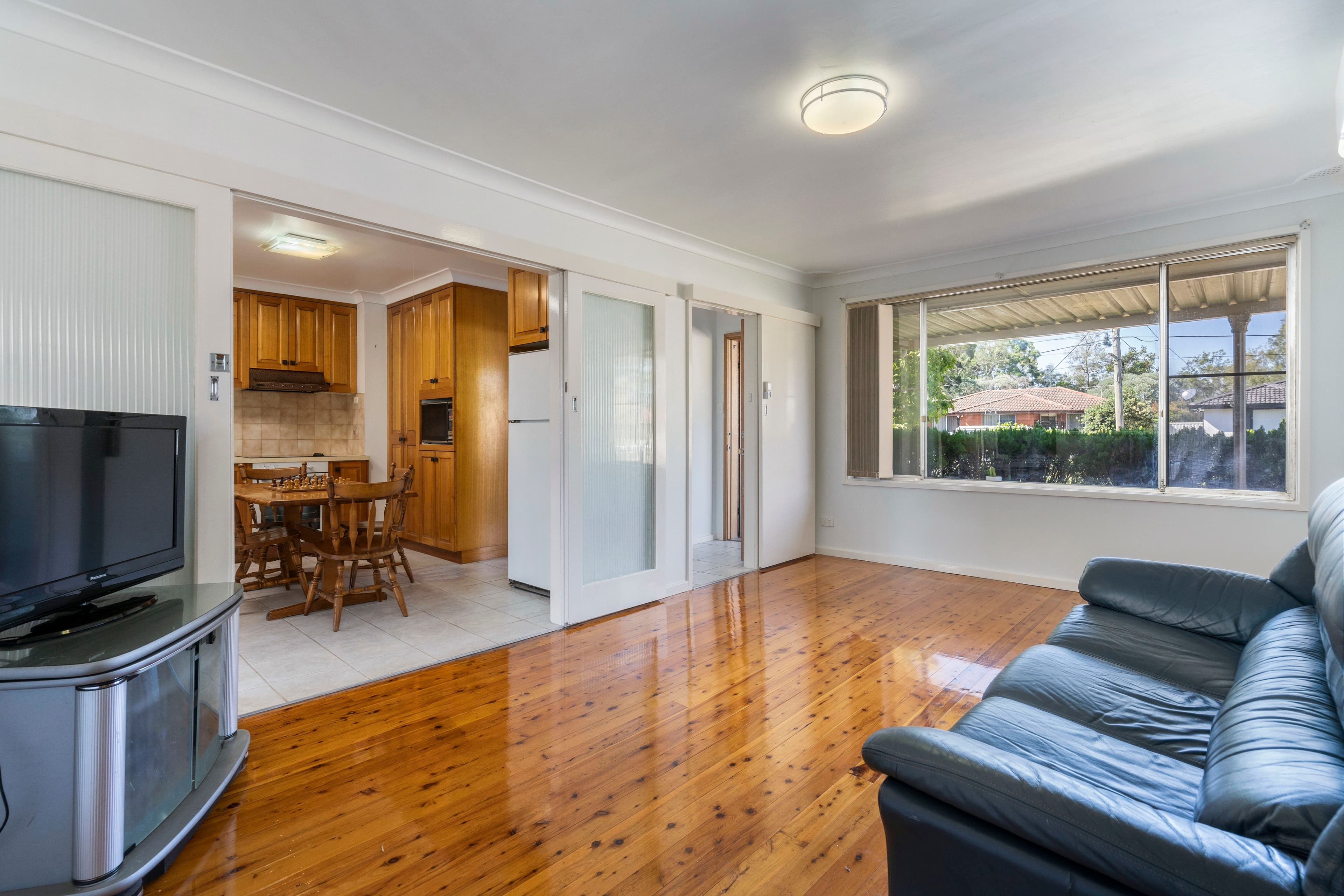 8 BUNDARRA Street, Lansvale NSW 2166, Lansvale - Thumbnail 2