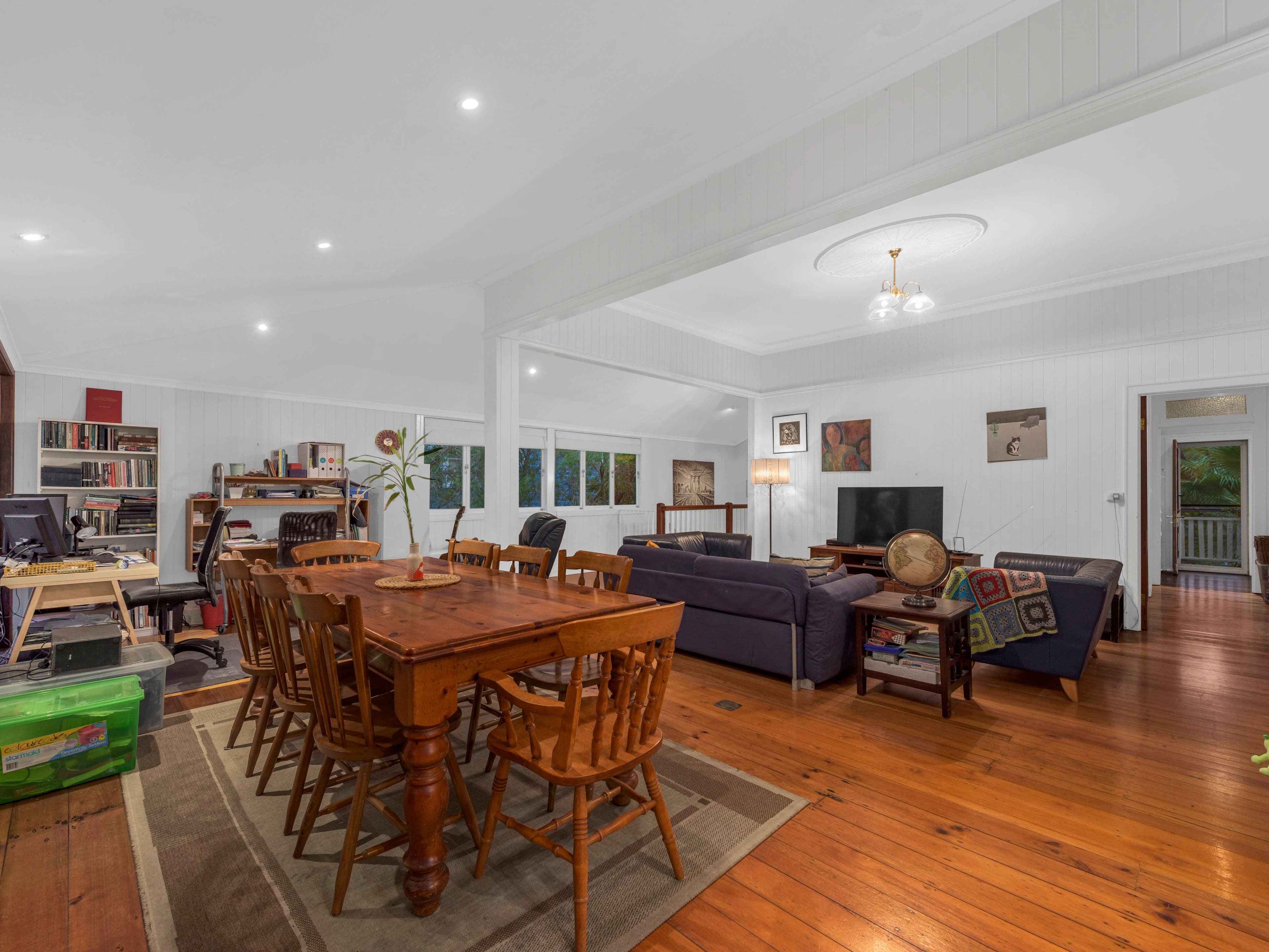 18 Crowther Street, Windsor QLD 4030, Windsor - Thumbnail 2