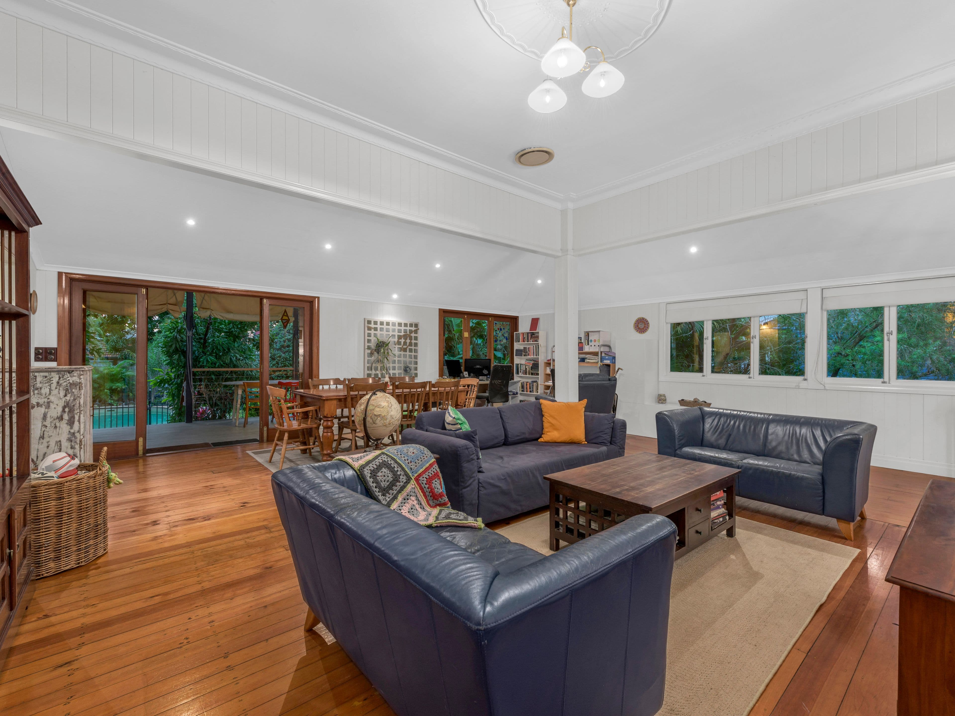 18 Crowther Street, Windsor QLD 4030, Windsor - Thumbnail 3