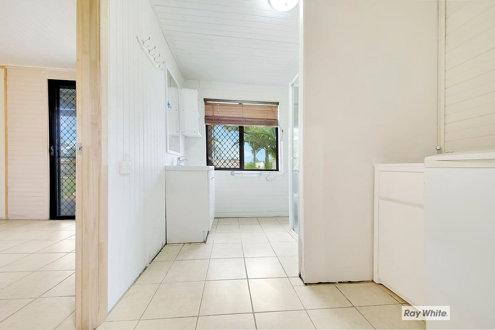 62 William Street, Yeppoon QLD 4703, Yeppoon - Thumbnail 5