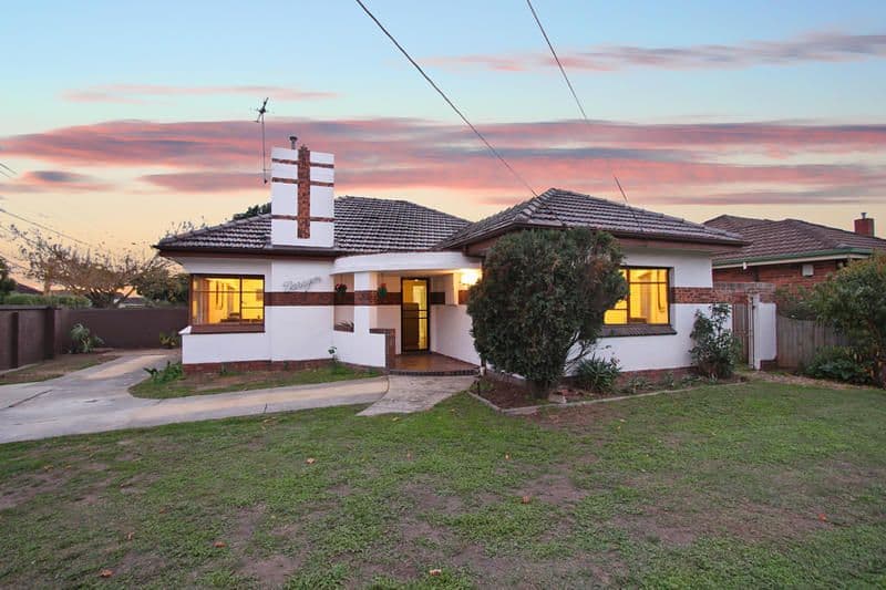33 Chauvel Street, BENTLEIGH EAST VIC 3165, Bentleigh East - Image 1