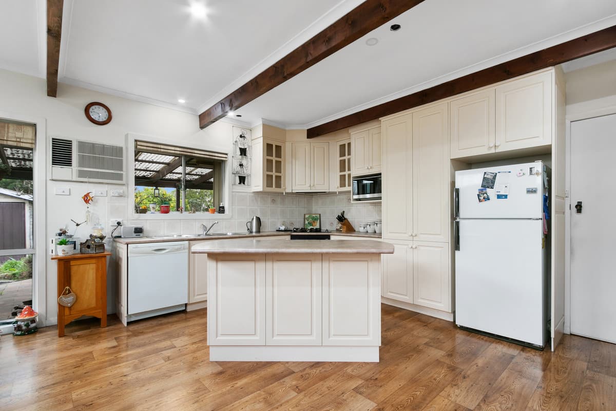 49 Holmes Road, Morwell VIC 3840, Morwell - Thumbnail 5