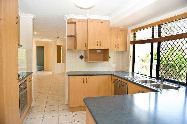 19  Wilcox Street, EIMEO QLD 4740, Eimeo - Thumbnail 4