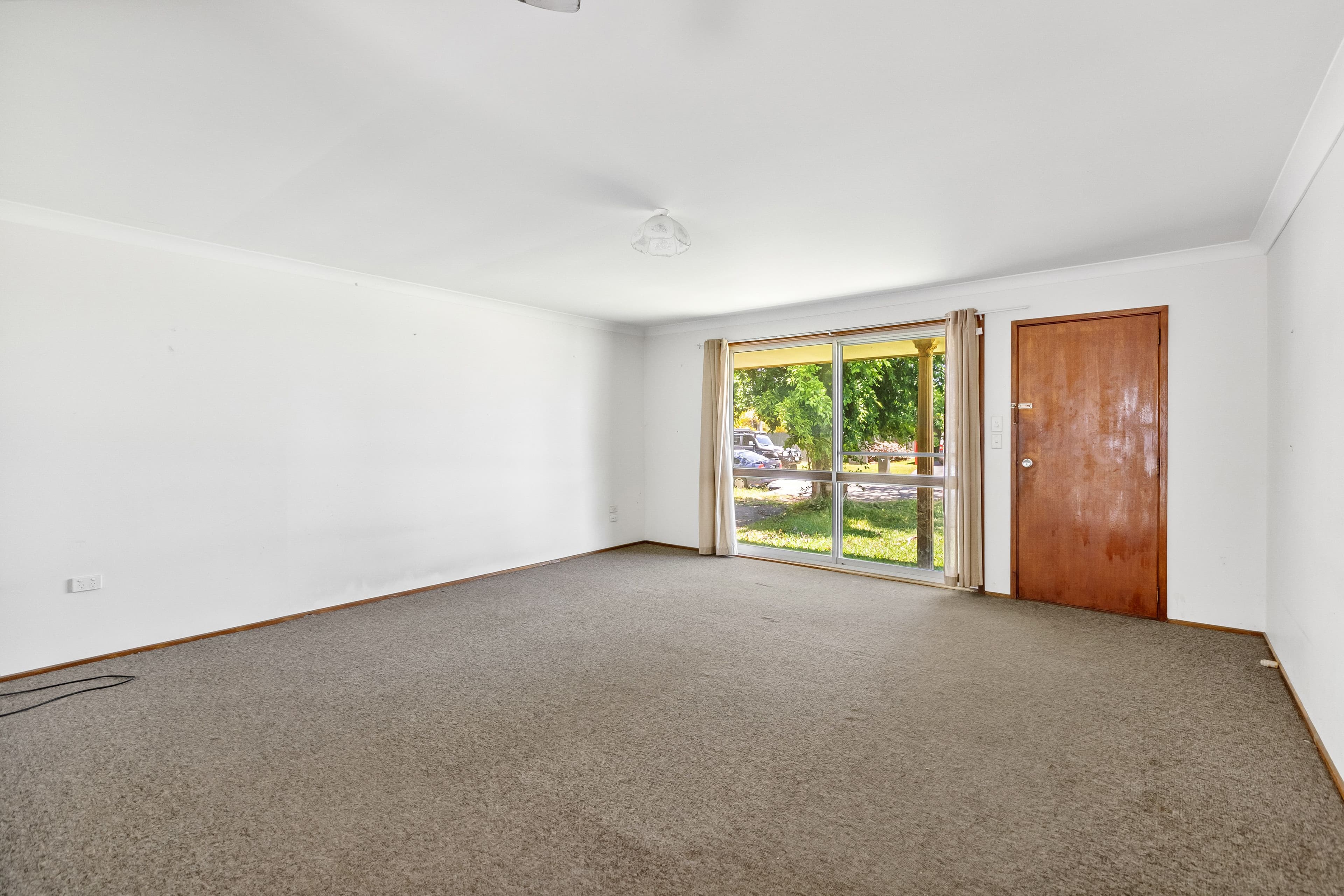4 DRUMFISH Drive, Currumbin Waters QLD 4223, Currumbin Waters - Thumbnail 2