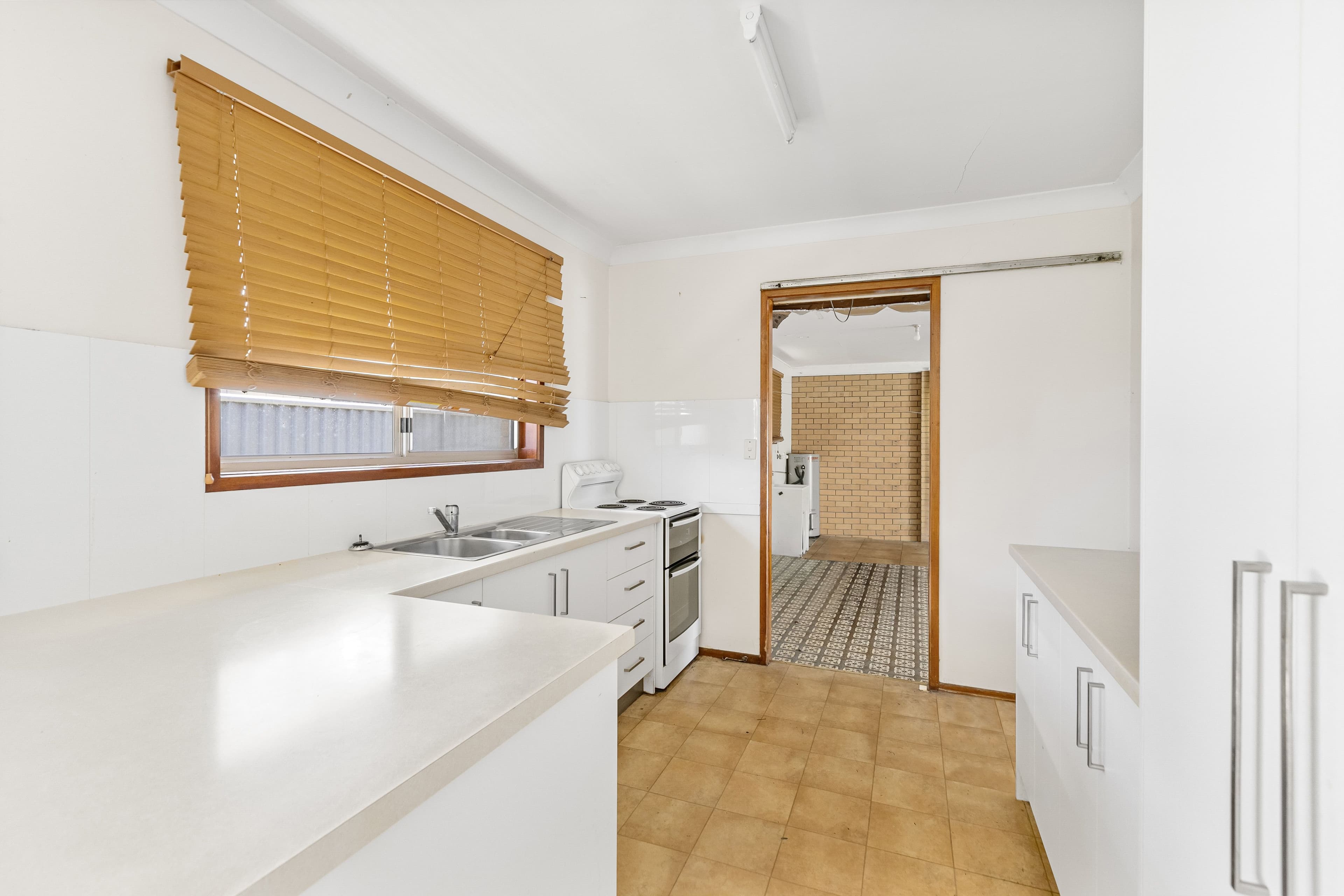 4 DRUMFISH Drive, Currumbin Waters QLD 4223, Currumbin Waters - Thumbnail 4