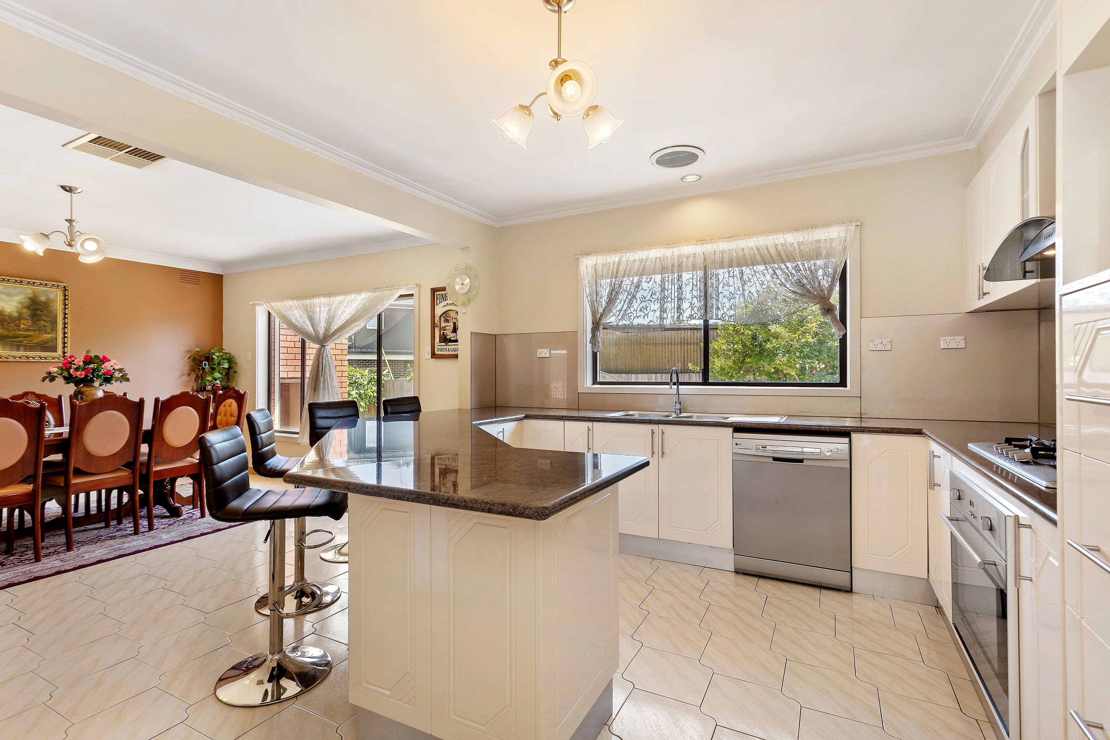 30 Salamander Avenue, Thomastown VIC 3074, Thomastown - Thumbnail 4