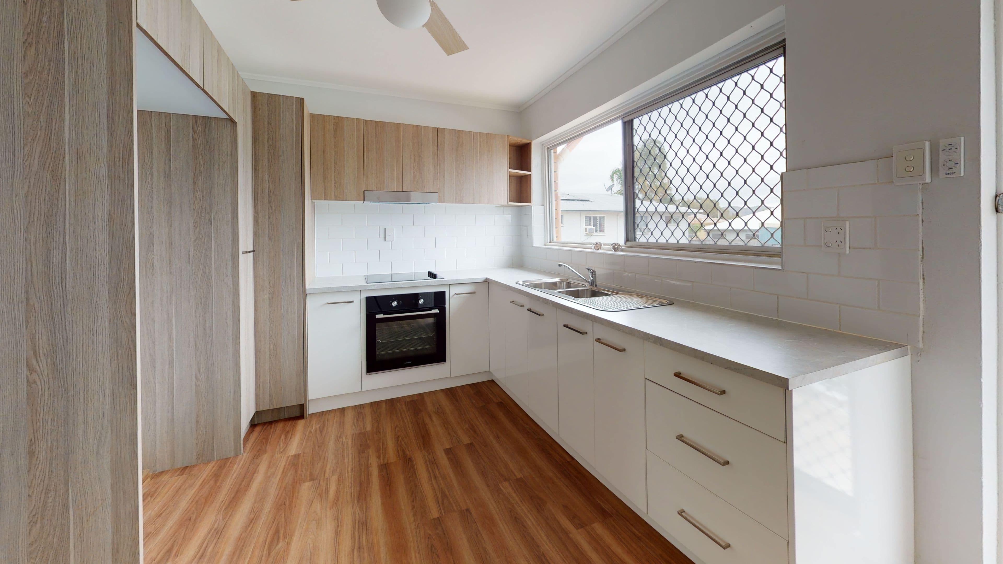 18A Carr Street, Hermit Park QLD 4812, Hermit Park - Thumbnail 4