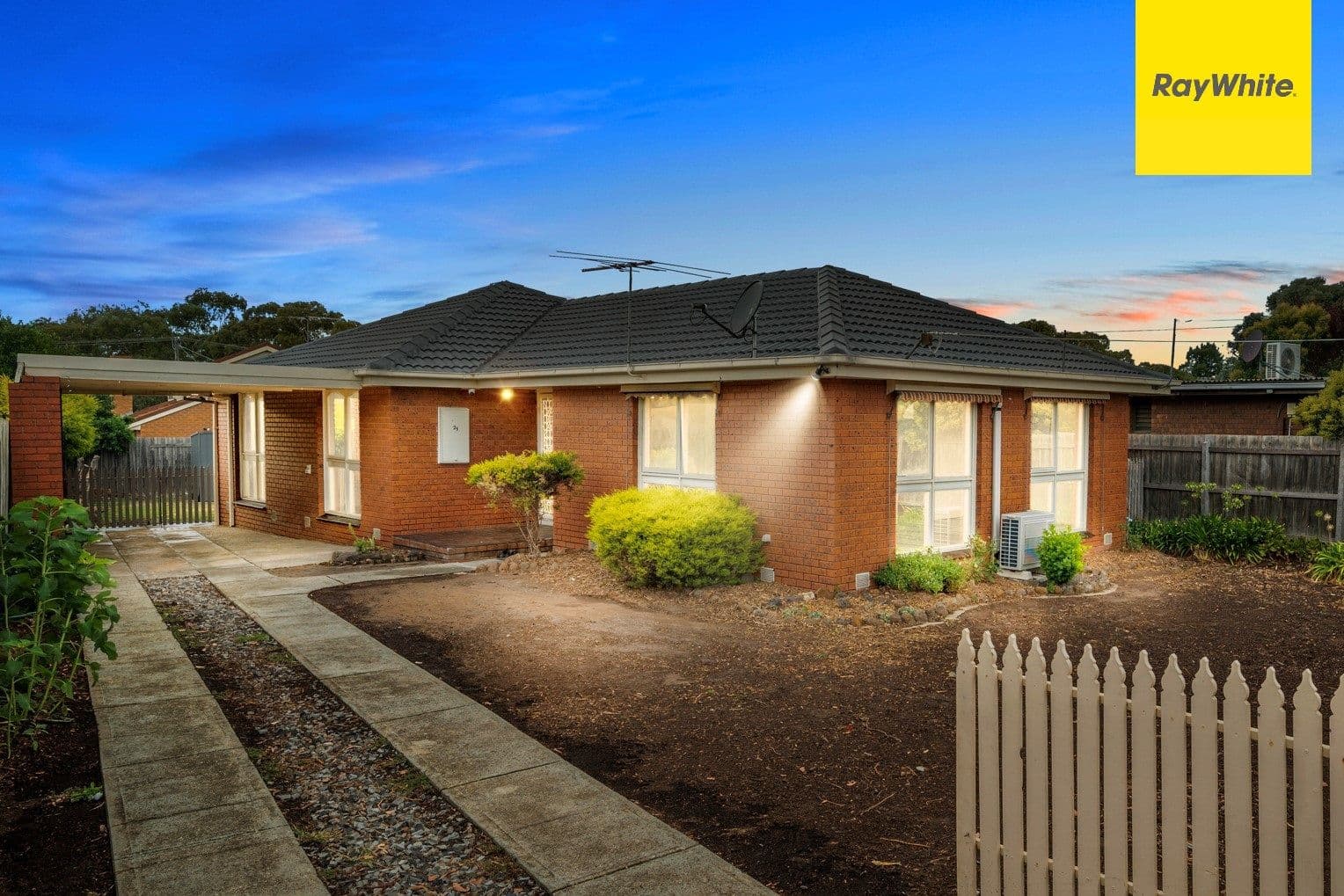 25 Eaton Street, Melton South VIC 3338, Melton South - Thumbnail 2