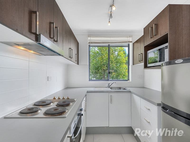 105 Alderley Avenue, Alderley QLD 4051, Alderley - Thumbnail 4