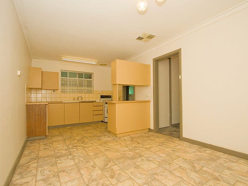 32 Toorak Road, ARMADALE WA 6112, Armadale - Thumbnail 2