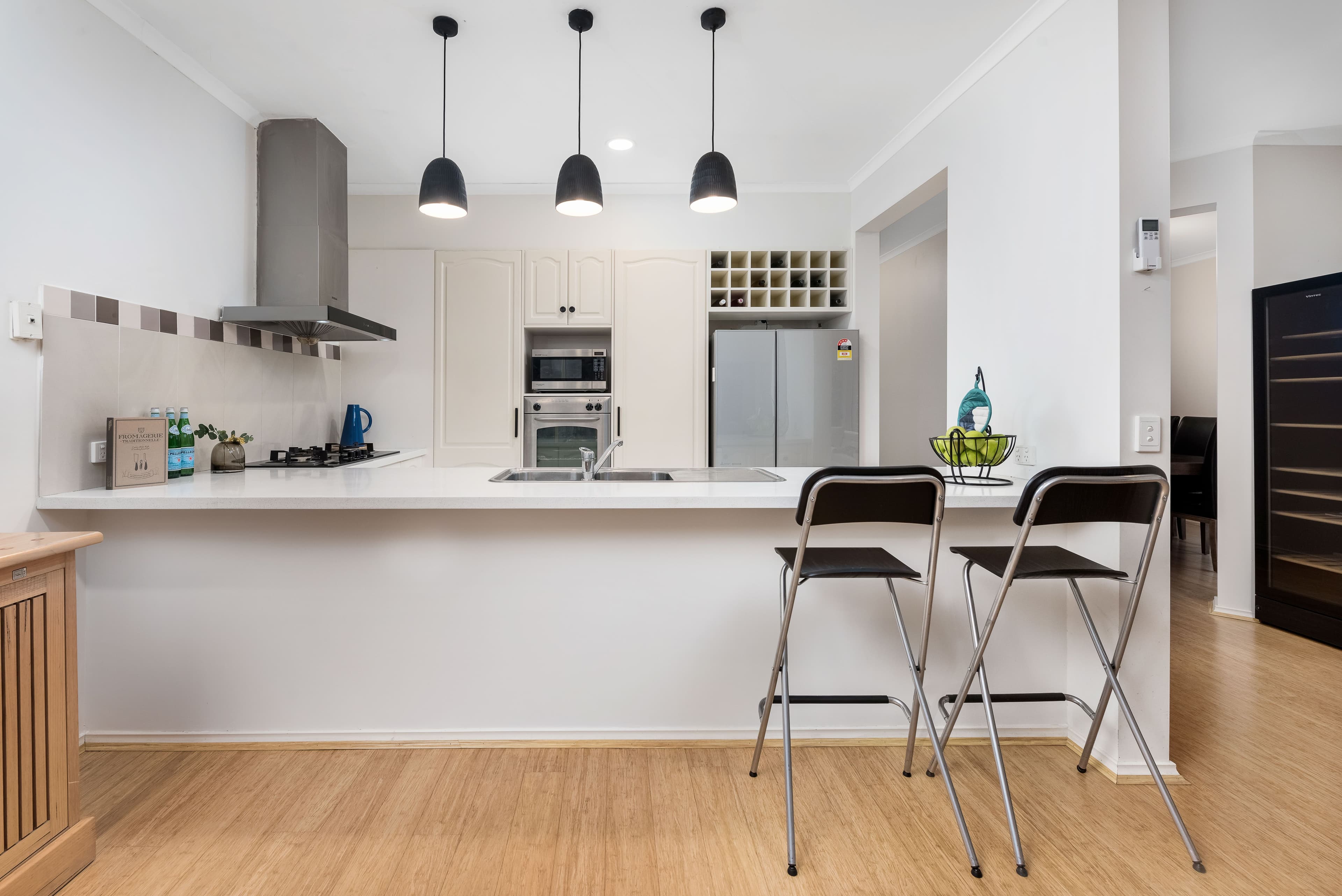 4 Willunga Way, Bundoora VIC 3083, Bundoora - Thumbnail 4