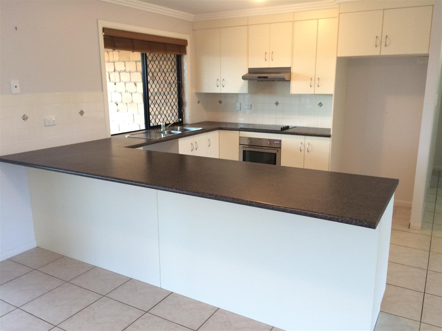 61 Buxton Drive, Gracemere QLD 4702, Gracemere - Thumbnail 2