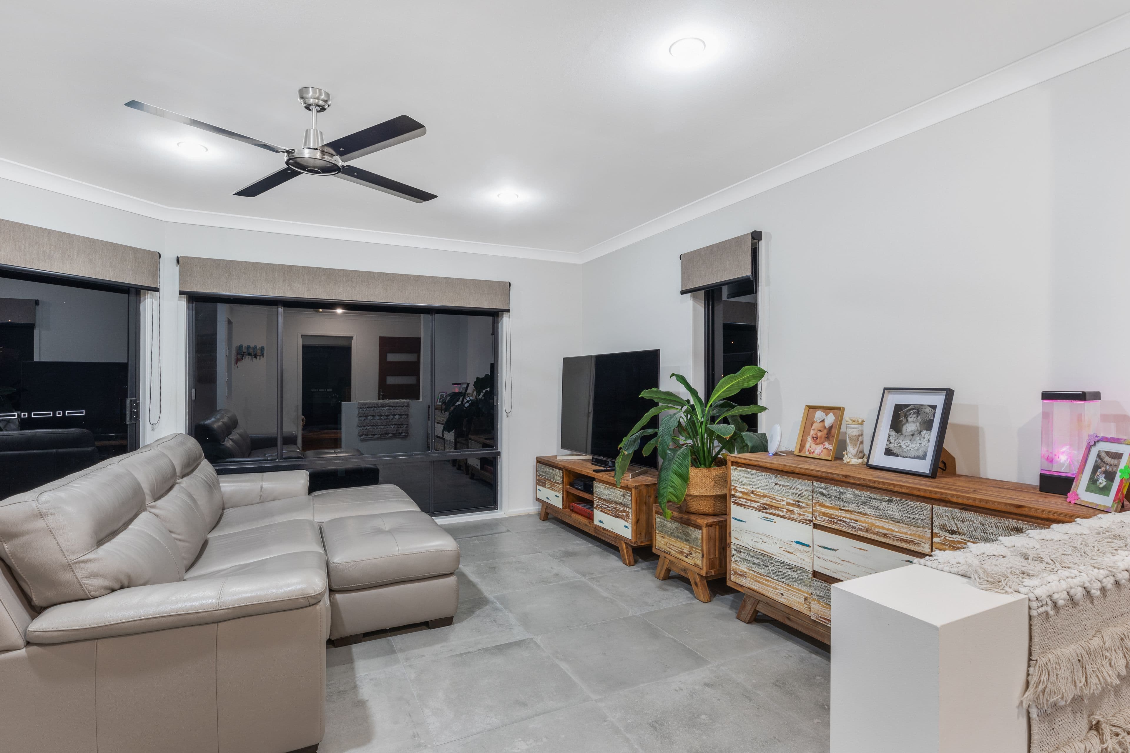 9 Cann Close, Pacific Pines QLD 4211, Pacific Pines - Thumbnail 4