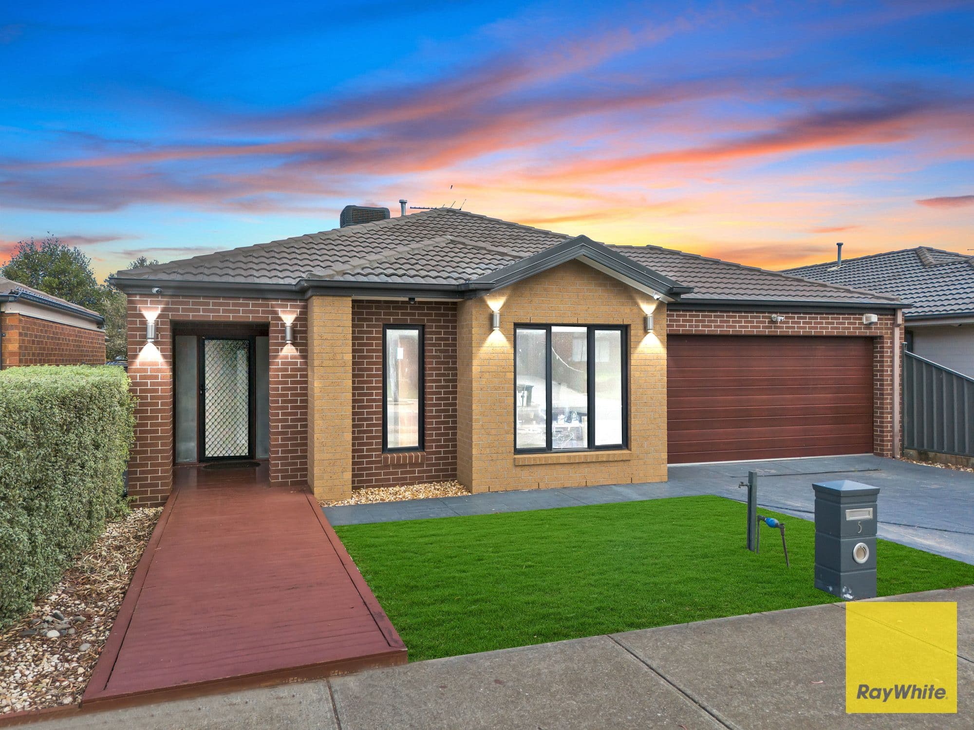 5 Montezuma Avenue, Truganina VIC 3029, Truganina - Thumbnail 2