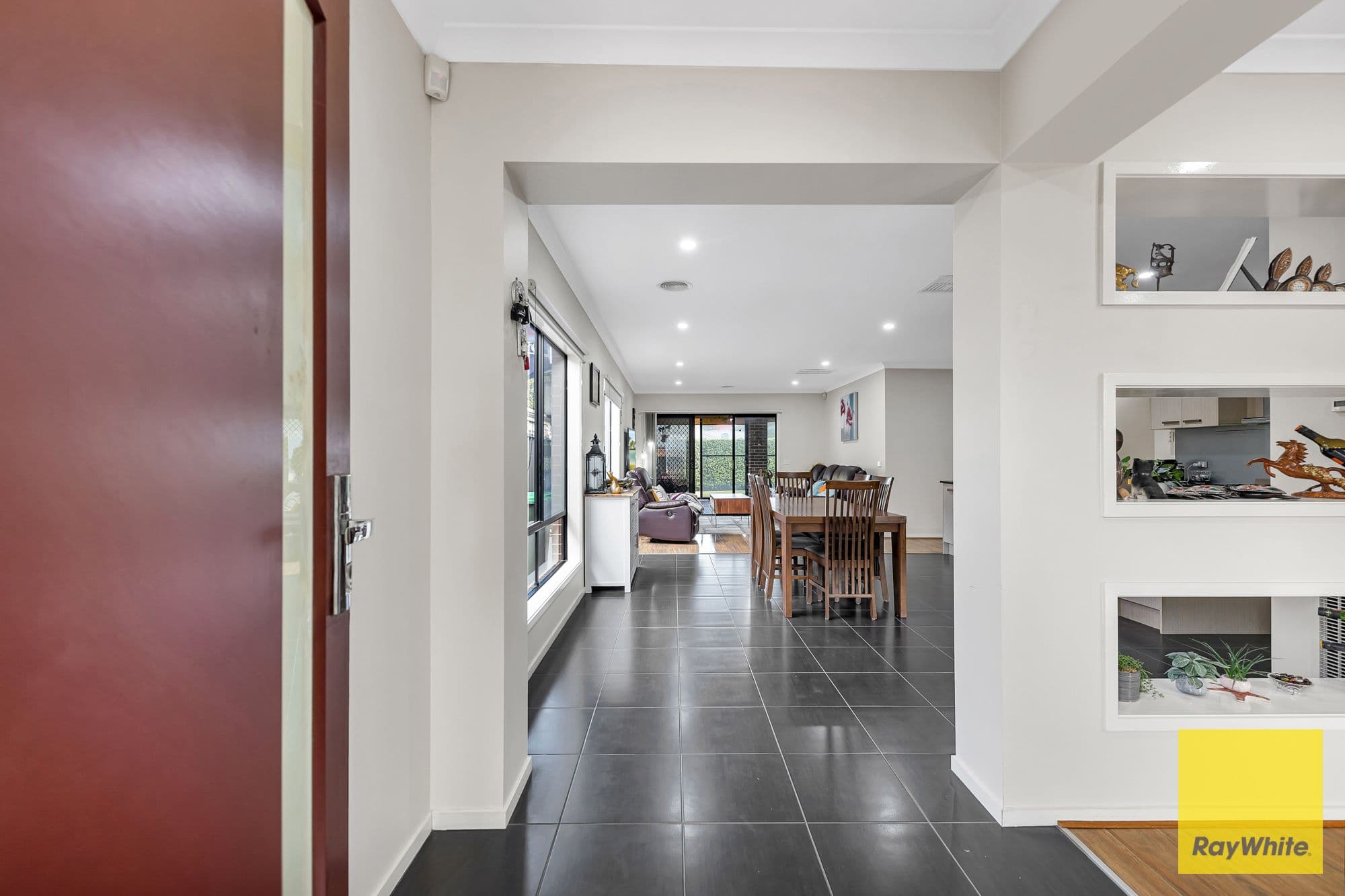 5 Montezuma Avenue, Truganina VIC 3029, Truganina - Thumbnail 4